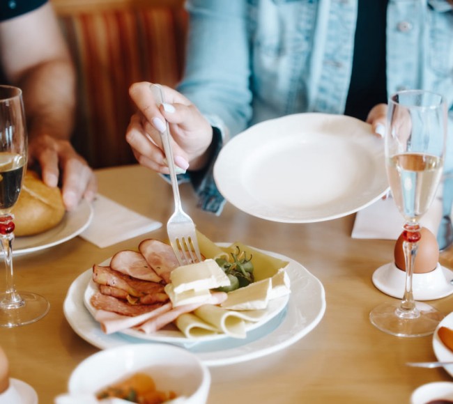 Leckeres Frühstück im Urlaub im 3 Sterne Hotel 