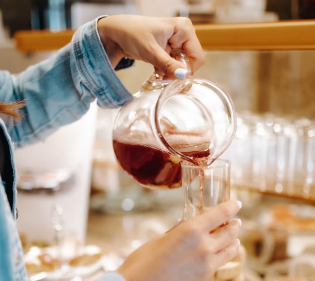 Köstliche Säfte am Frühstücksbuffet im 3 Sterne Hotel 