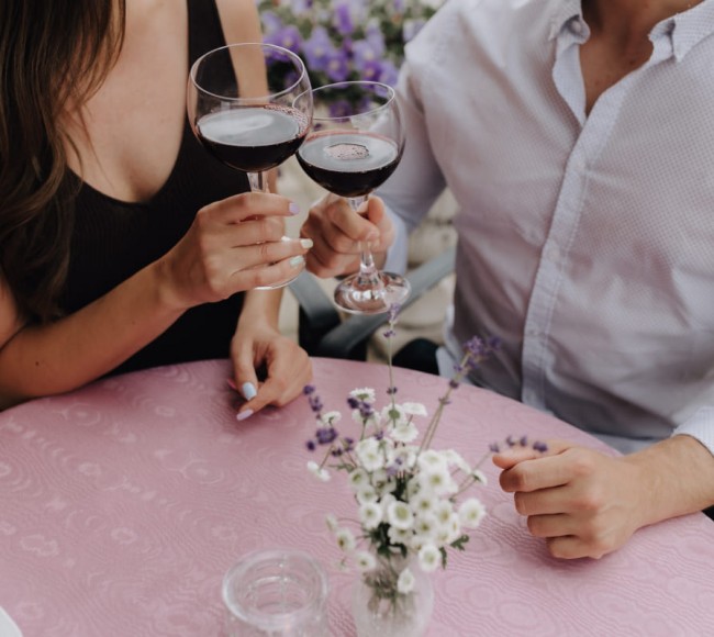 Paar im Pärchenurlaub im Hotel Garni Tannenhof im Salzburger Land