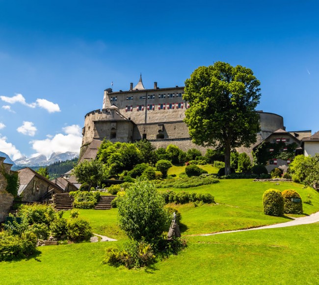Erlebnisburg Hohenwerfen mit Greifvogelschau - nur 35 km von uns entfernt