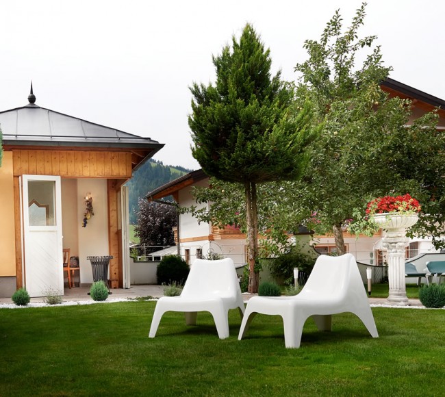 Gartenhäuschen mit Grillmöglichkeit für gemütliche Sommerabende